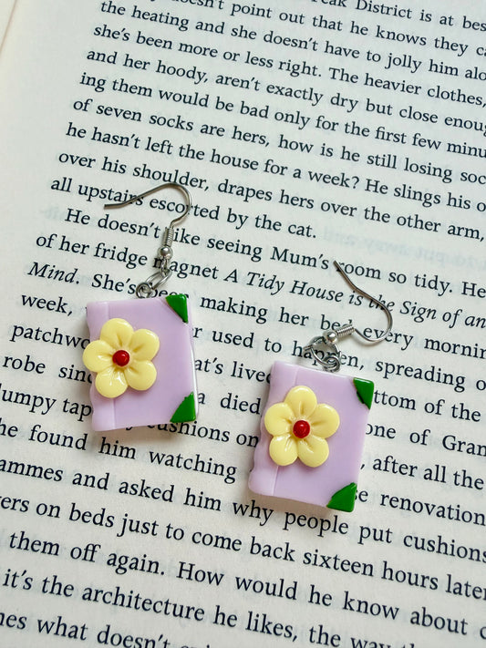 books and flowers earrings (purple)
