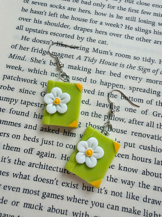 books and flowers earrings (green)